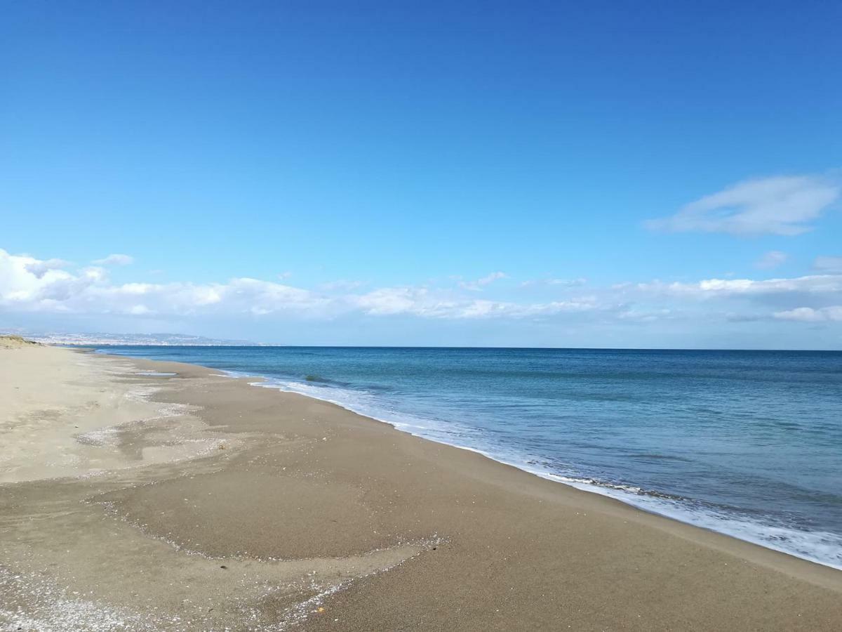 Seaside Village คาตาเนีย ภายนอก รูปภาพ